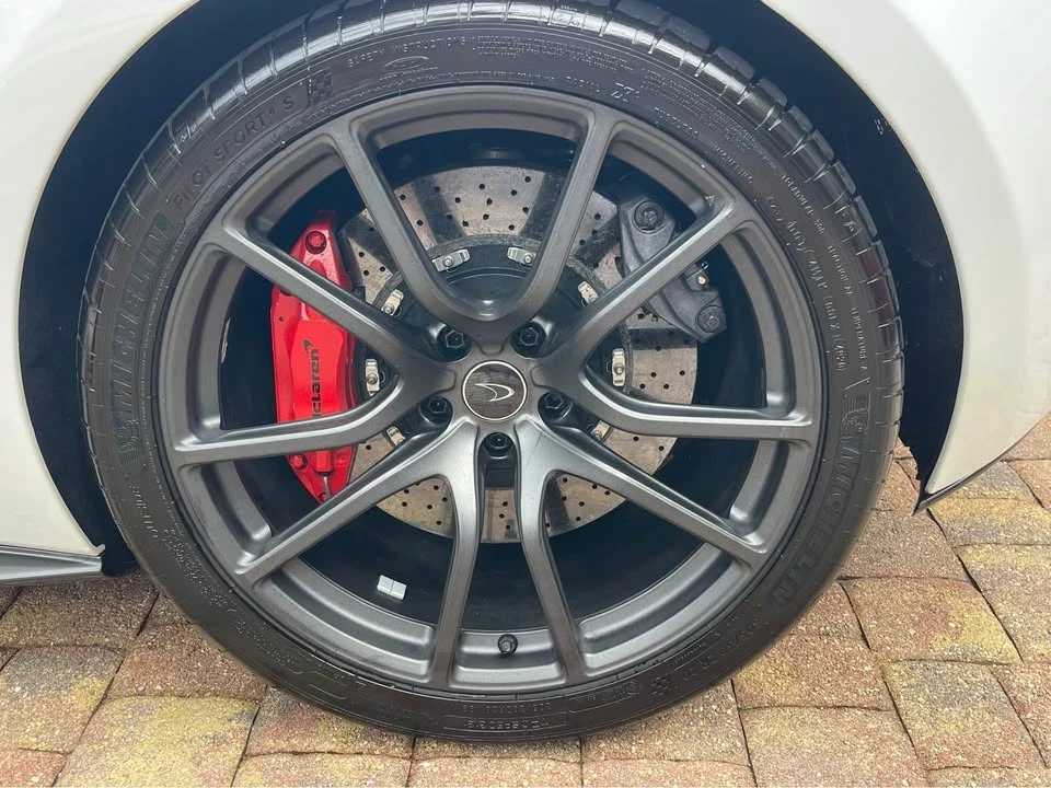 2017 McLaren 570S - Image 4 of 13