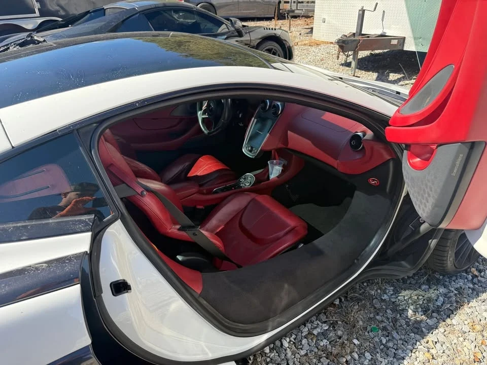 2017 McLaren 570S - Image 4 of 6