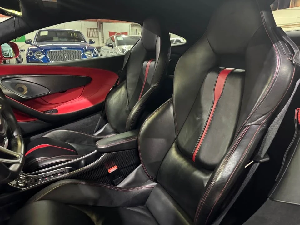2017 McLaren 570S - Image 8 of 14