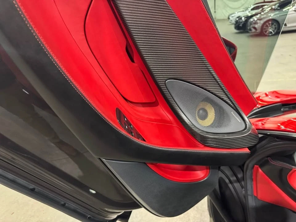 2017 McLaren 570S - Image 10 of 14