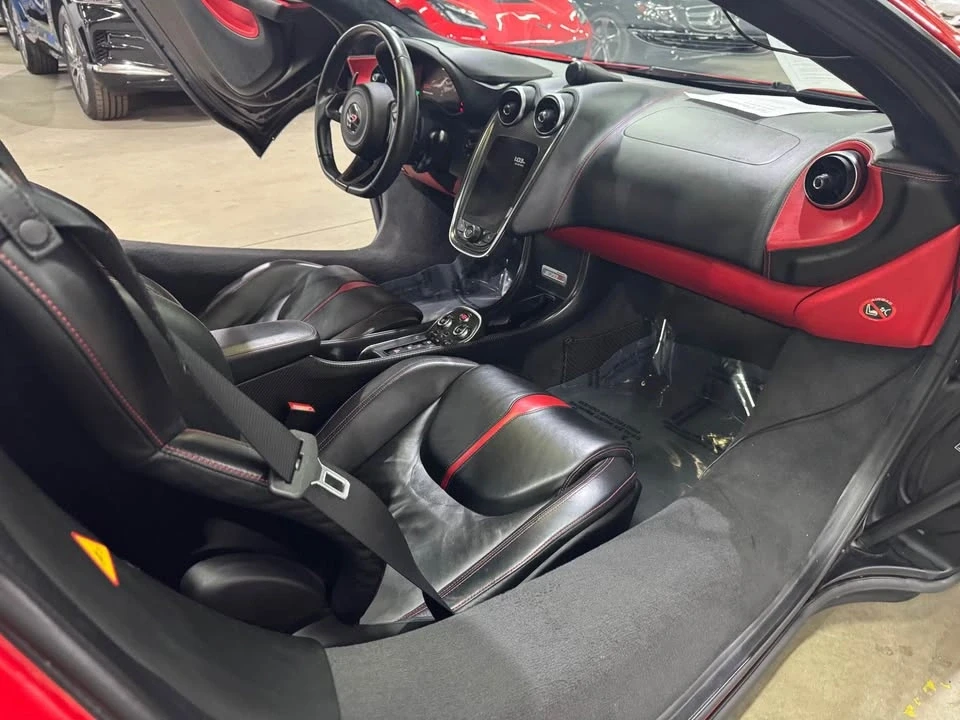 2017 McLaren 570S - Image 12 of 14