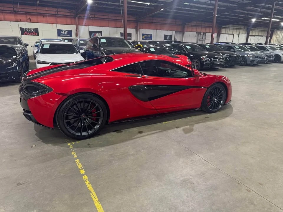 2017 McLaren 570S - Image 4 of 14