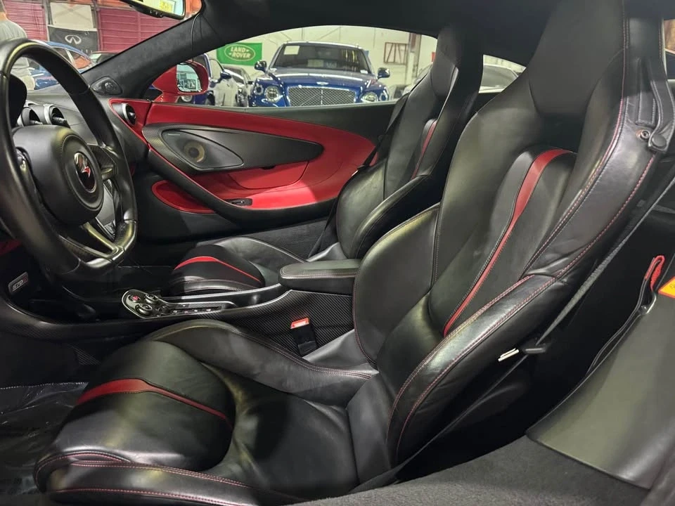 2017 McLaren 570S - Image 7 of 14