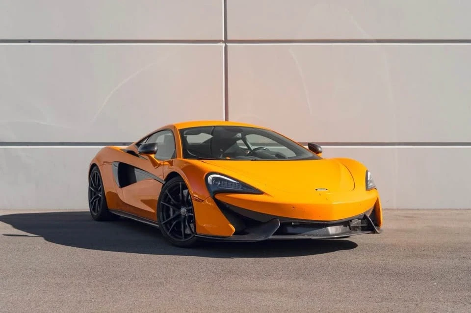 2017 McLaren 570S - Image 4 of 8