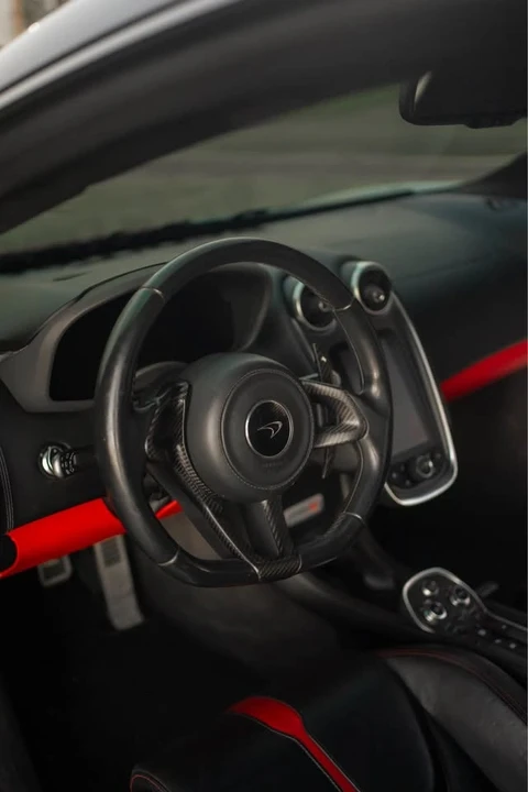 2017 McLaren 570S - Image 7 of 12