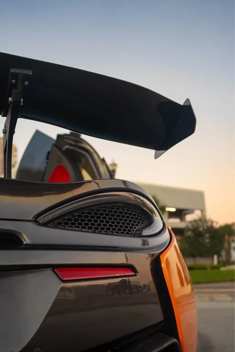 2017 McLaren 570S - Image 6 of 12