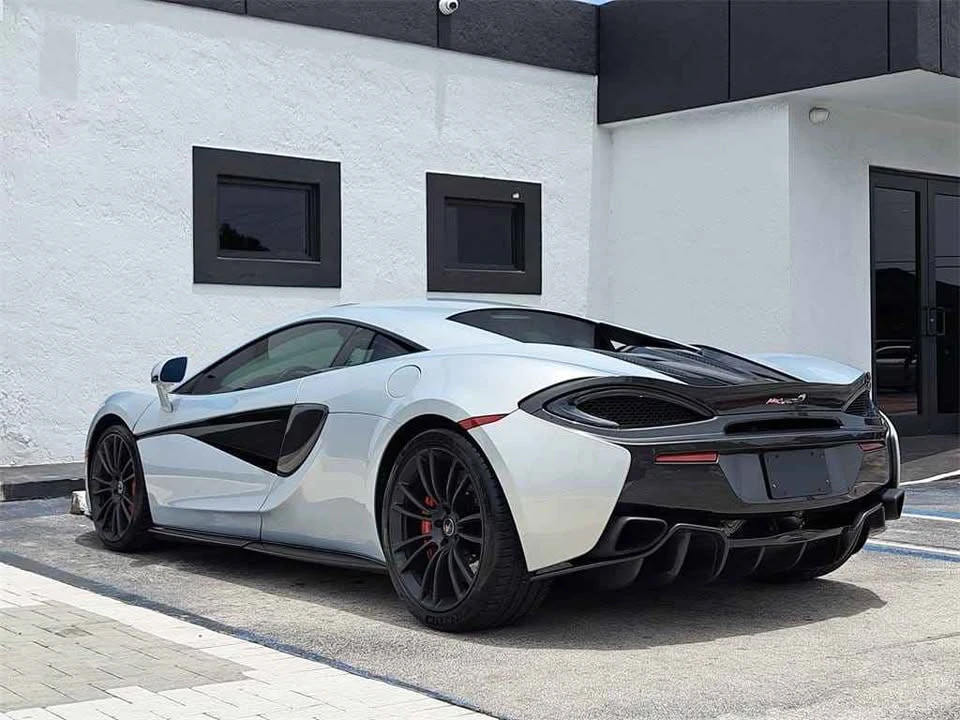 2017 McLaren 570S - Image 2 of 8