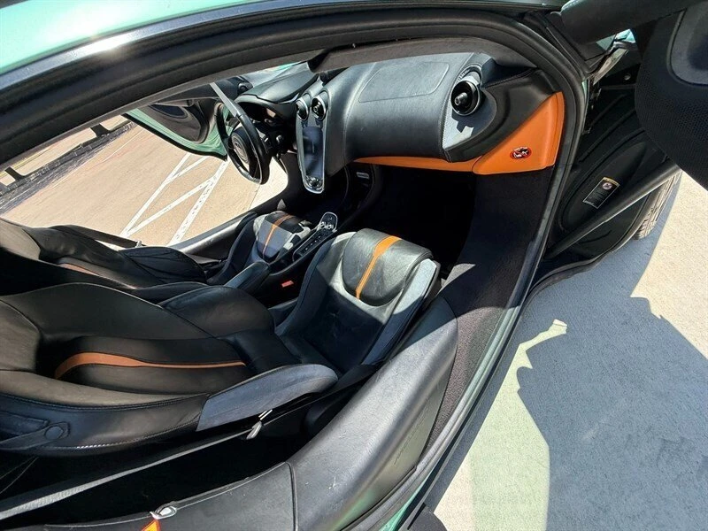 2017 McLaren 570S - Image 9 of 20