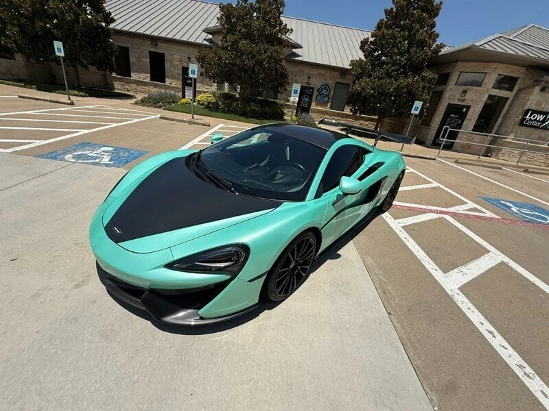 2017 McLaren 570S - Image 5 of 20