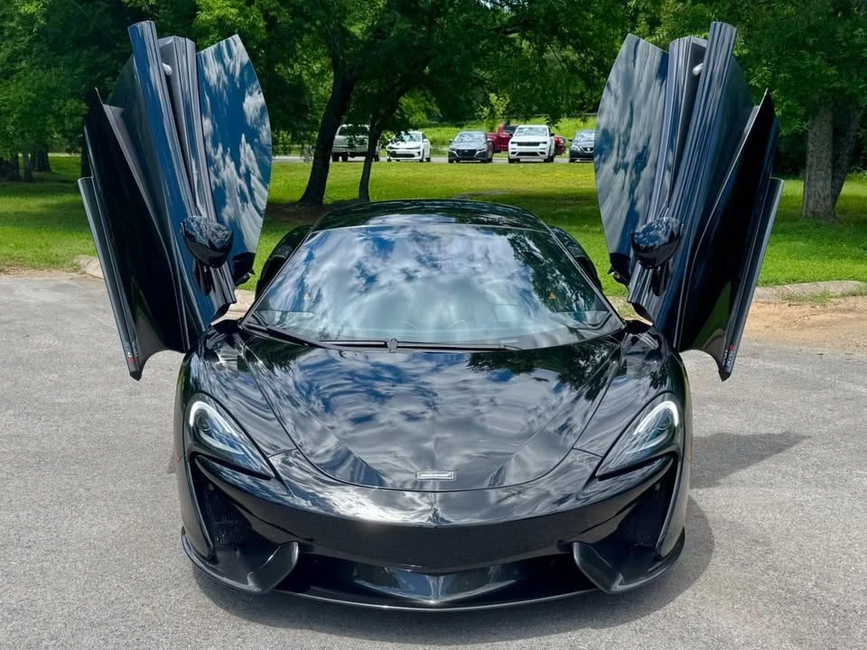 2017 McLaren 570S - Image 6 of 20