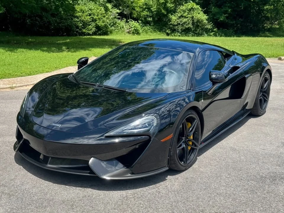2017 McLaren 570S - Image 15 of 20
