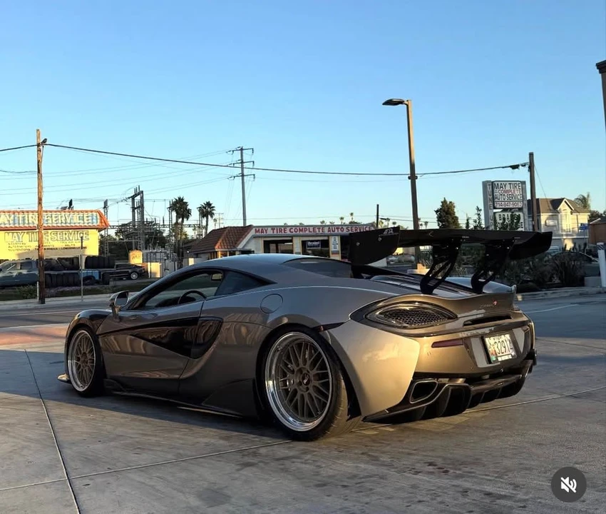 2017 McLaren 570S - Image 5 of 11