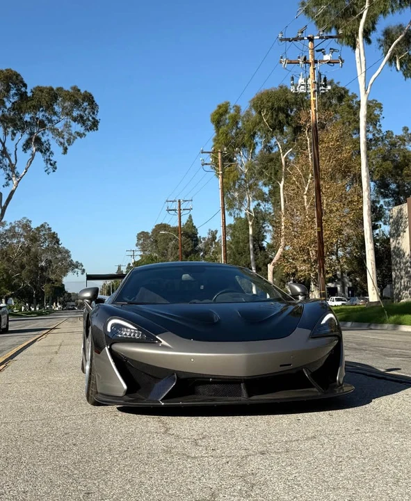 2017 McLaren 570S - Image 8 of 11