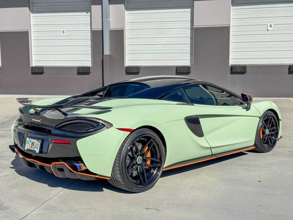 2017 McLaren 570S - Image 4 of 18