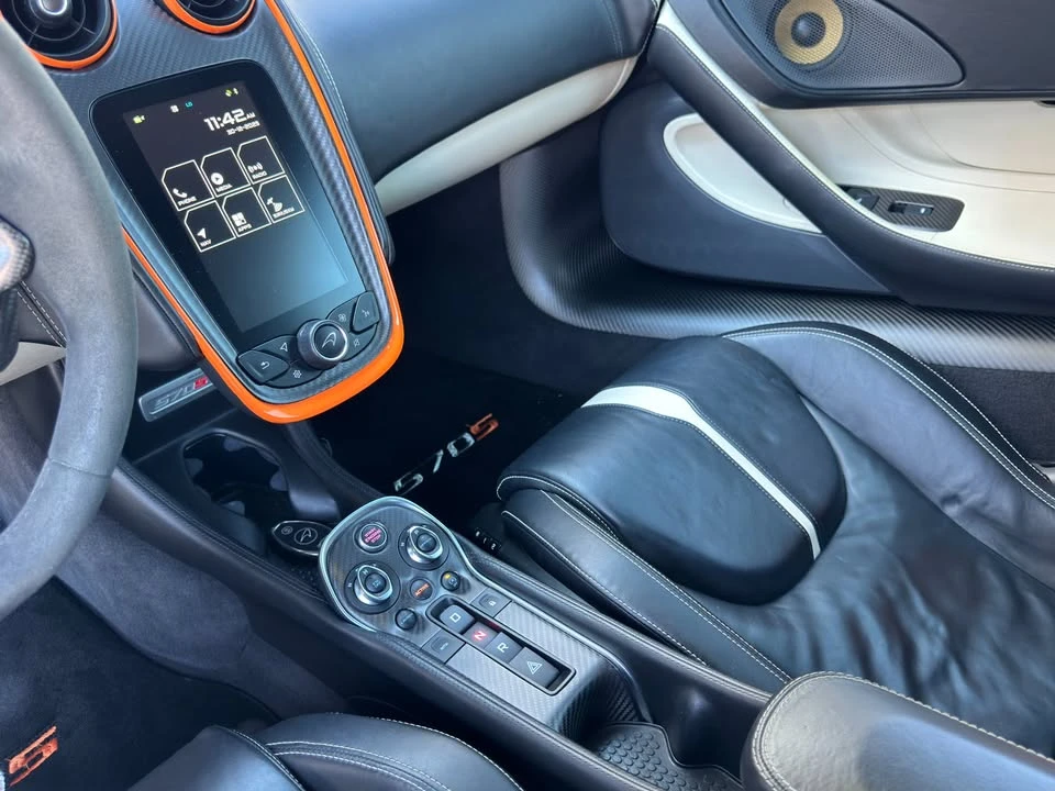 2017 McLaren 570S - Image 14 of 20