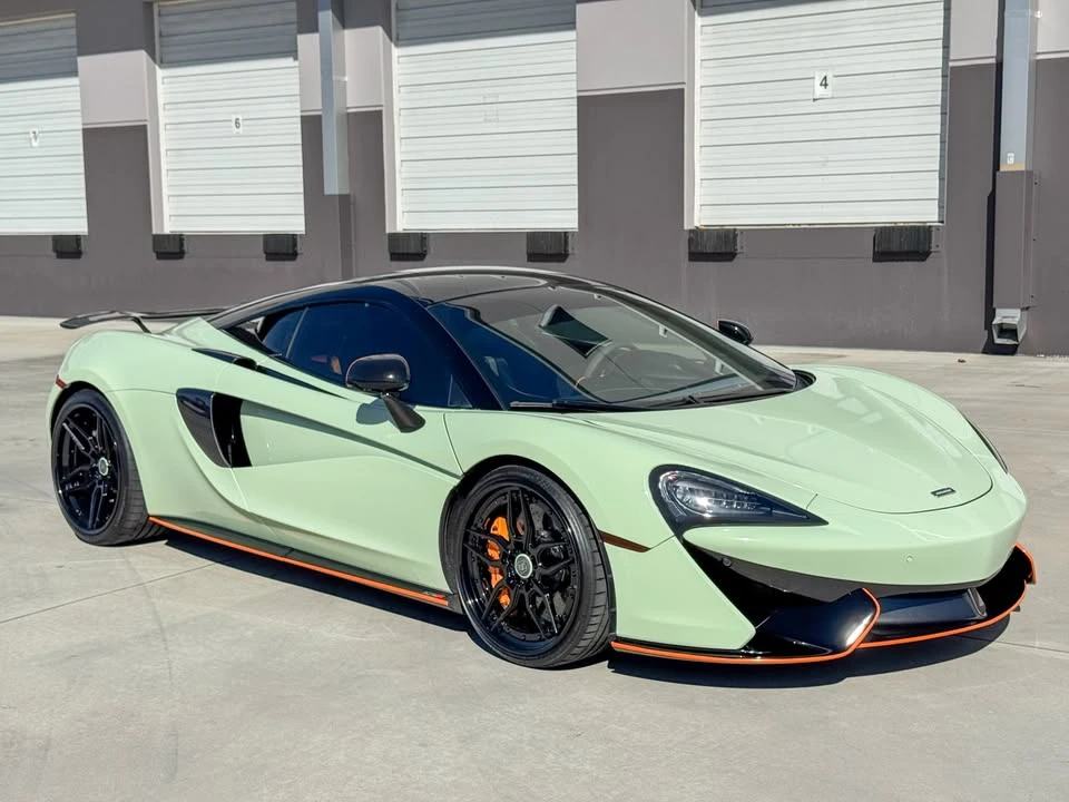2017 McLaren 570S - Image 8 of 20