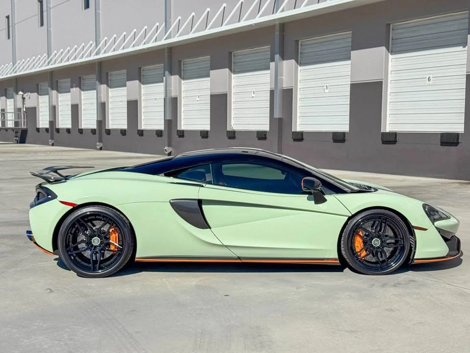 2017 McLaren 570S - Image 7 of 18