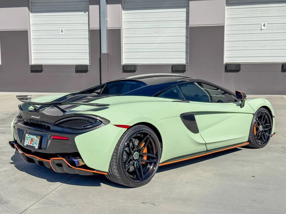 2017 McLaren 570S - Image 6 of 20