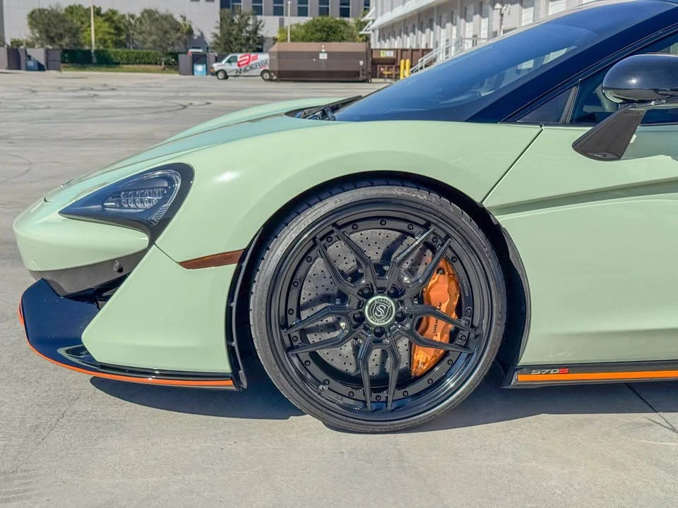 2017 McLaren 570S - Image 17 of 18