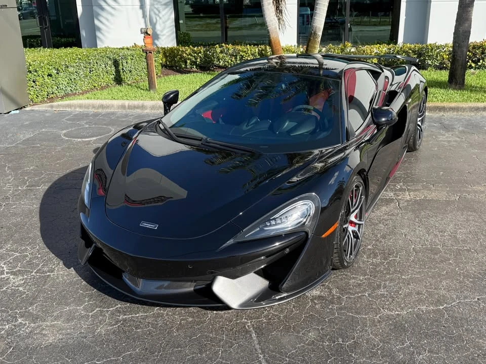2017 McLaren 570S - Image 3 of 17
