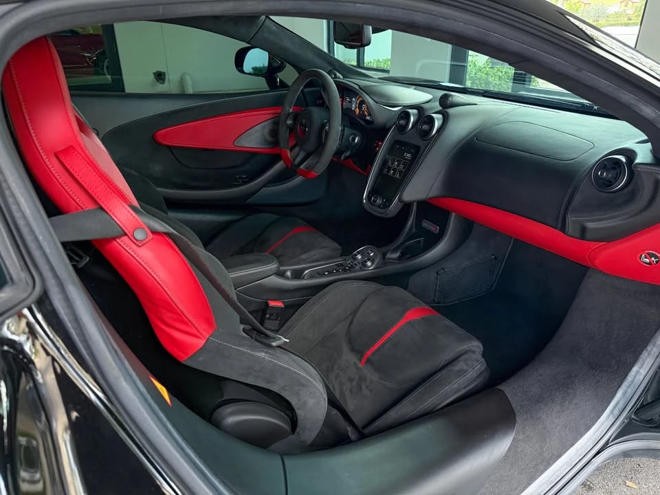 2017 McLaren 570S - Image 15 of 17