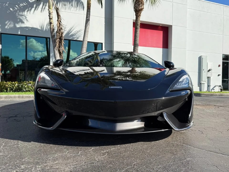 2017 McLaren 570S - Image 4 of 17