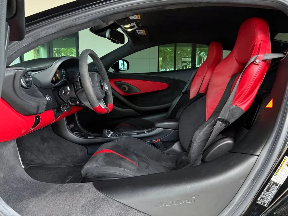 2017 McLaren 570S - Image 13 of 17