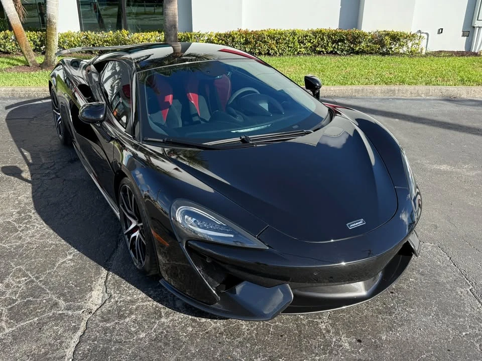 2017 McLaren 570S - Image 6 of 17