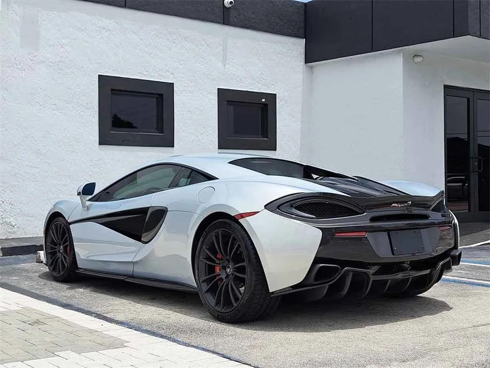 2017 McLaren 570S - Image 2 of 10