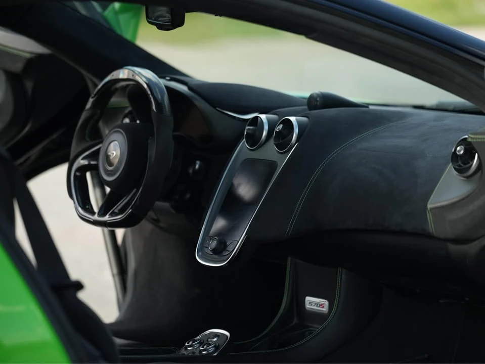 2017 McLaren 570S - Image 3 of 5