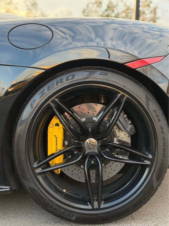 2017 McLaren 570S - Image 5 of 7