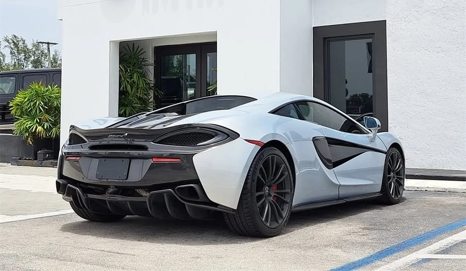 2017 McLaren 570S - Image 3 of 10