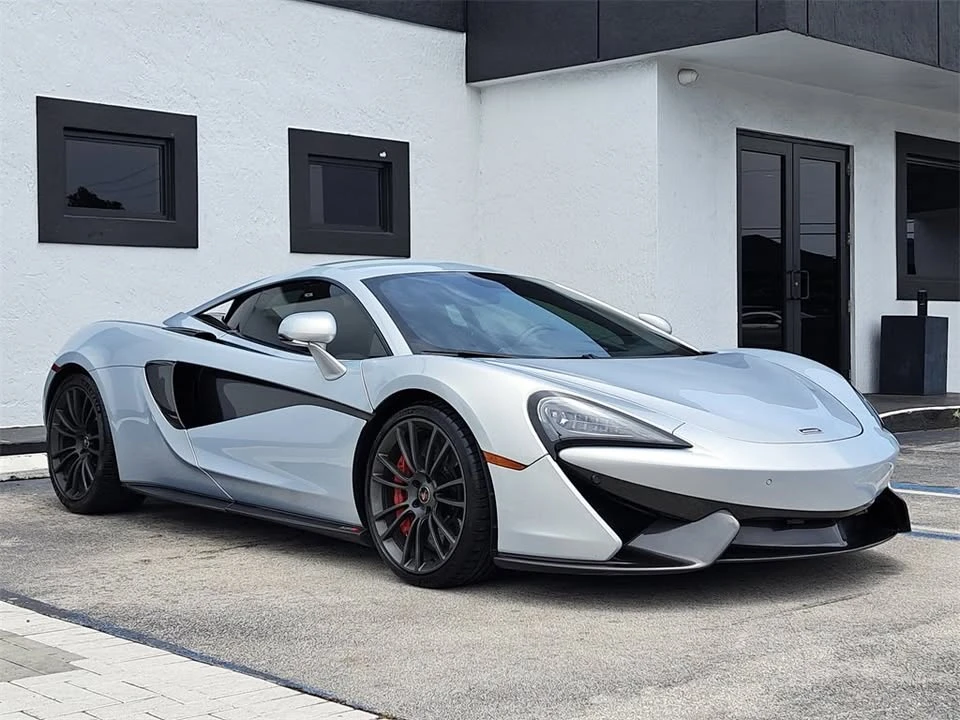 2017 McLaren 570S - Image 2 of 10