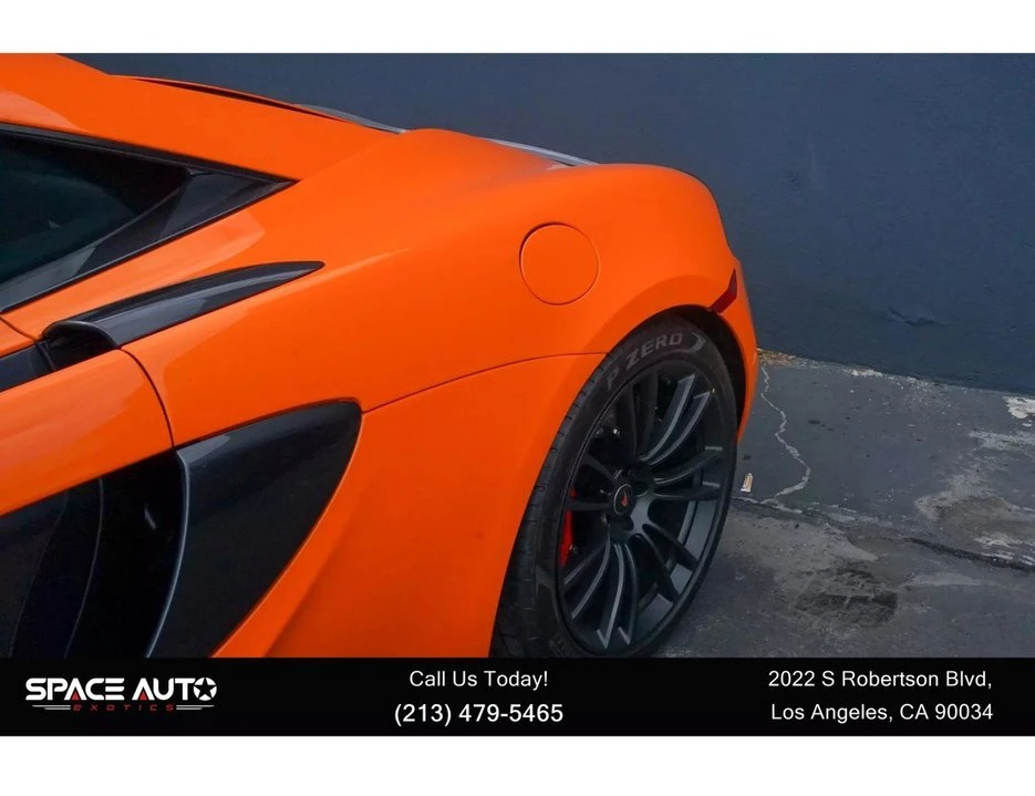 2017 McLaren 570S - Image 5 of 20