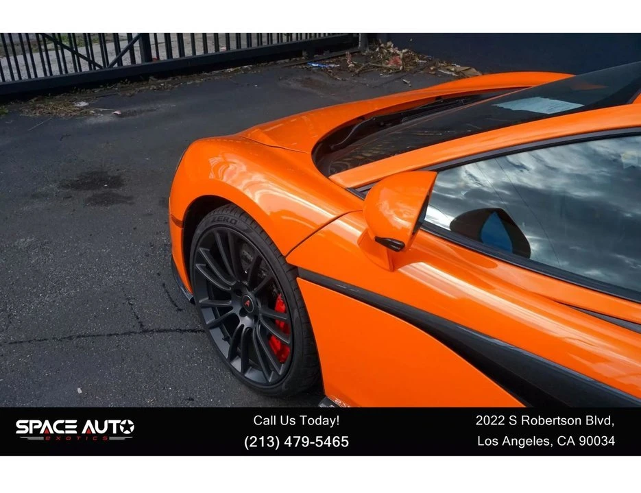 2017 McLaren 570S - Image 11 of 20