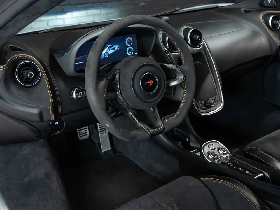 2017 McLaren 570S - Image 5 of 6