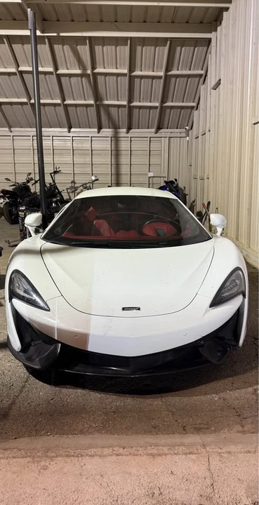 2017 McLaren 570S - Image 2 of 2