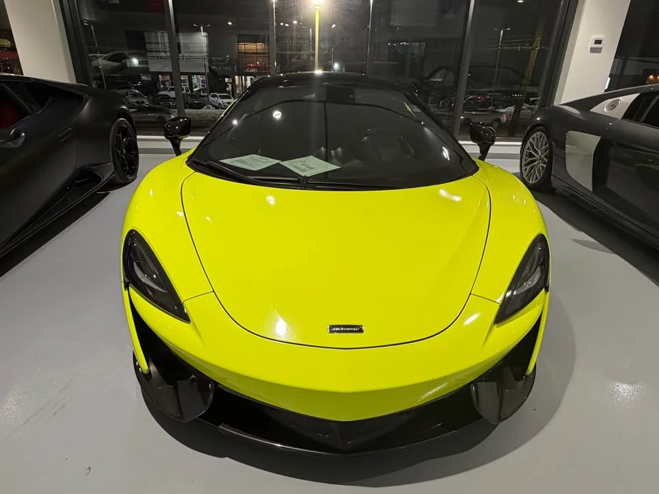 2017 McLaren 570S - Image 2 of 10