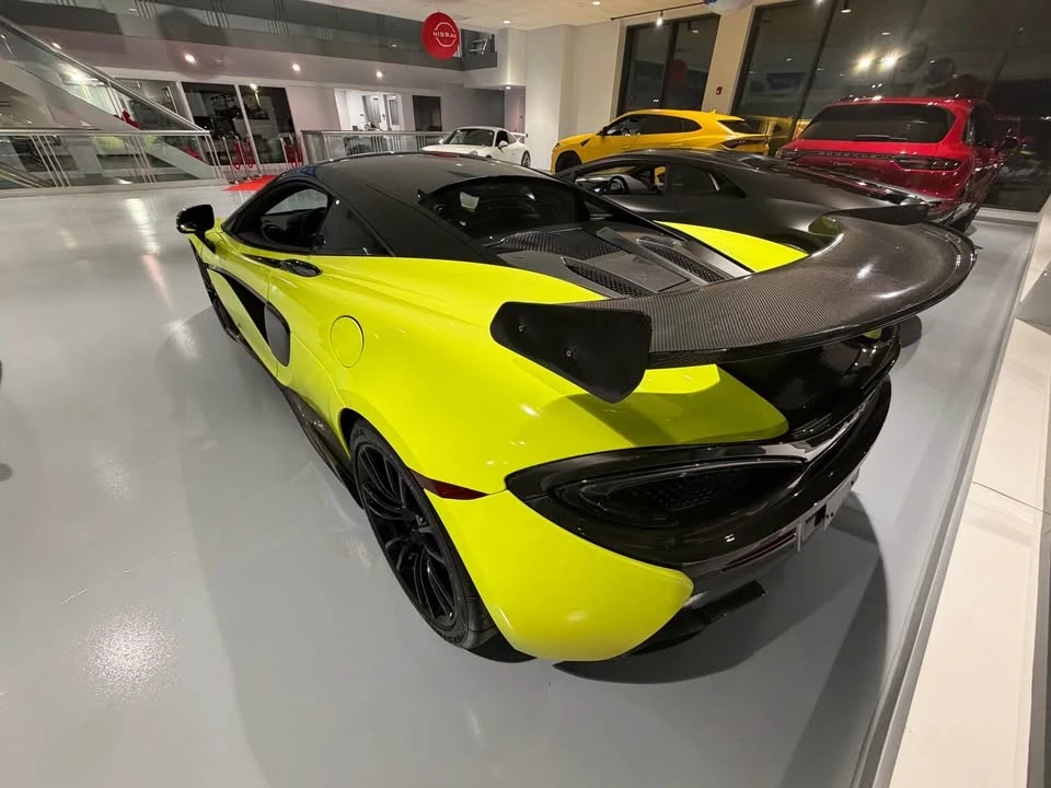 2017 McLaren 570S - Image 6 of 10