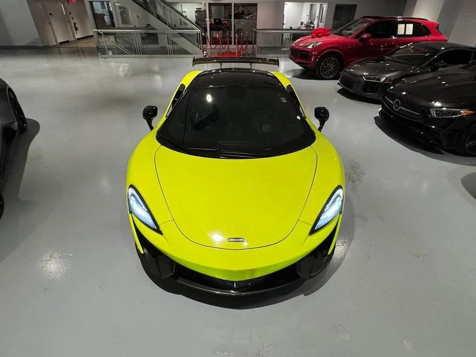 2017 McLaren 570S - Image 9 of 18