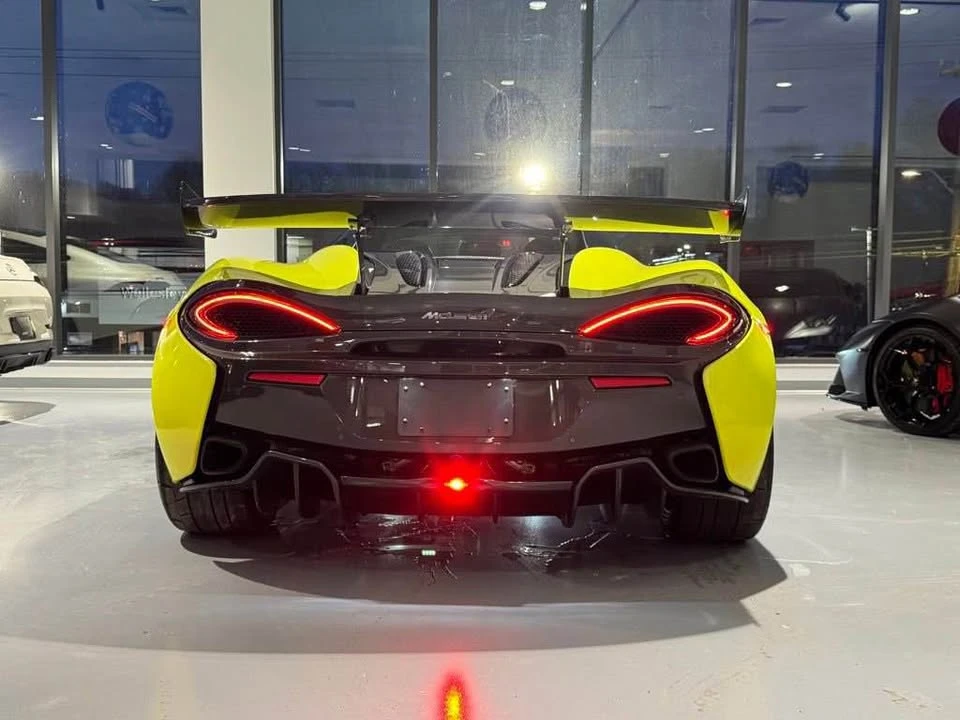 2017 McLaren 570S - Image 4 of 18