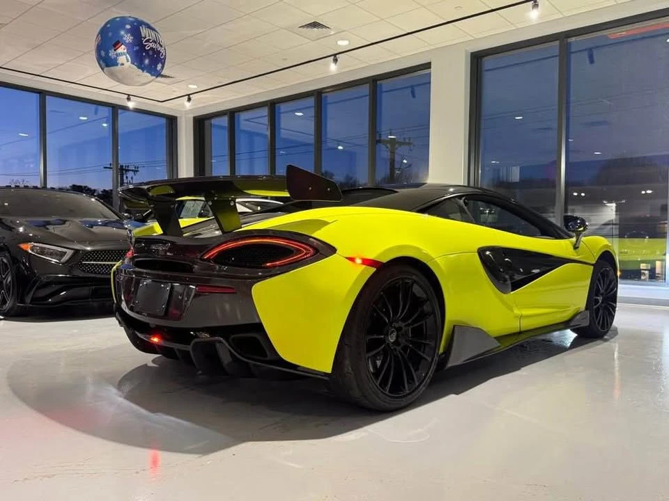 2017 McLaren 570S - Image 5 of 18