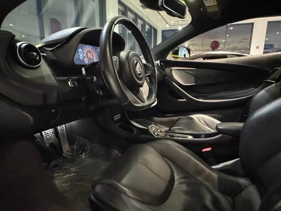 2017 McLaren 570S - Image 18 of 18