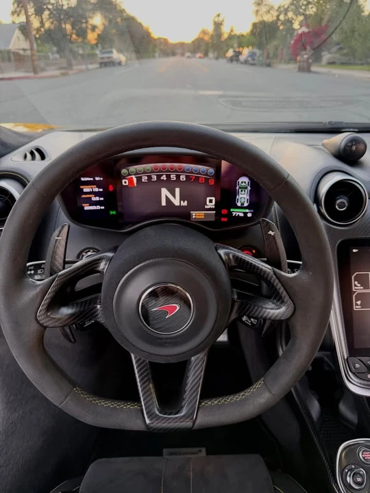 2017 McLaren 570S - Image 14 of 15