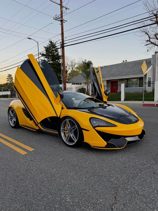 2017 McLaren 570S - Image 3 of 15