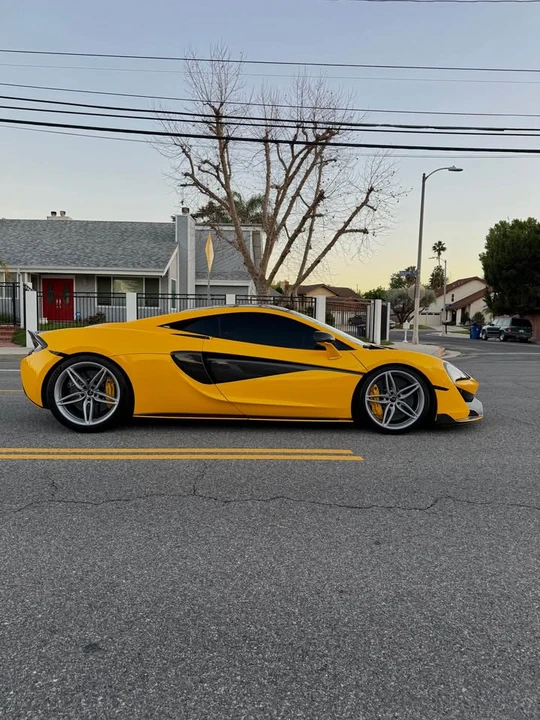2017 McLaren 570S - Image 10 of 15