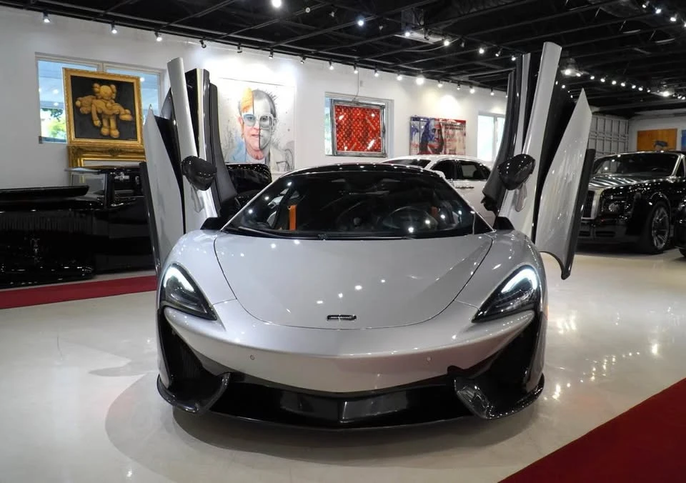 2017 McLaren 570S - Image 5 of 14