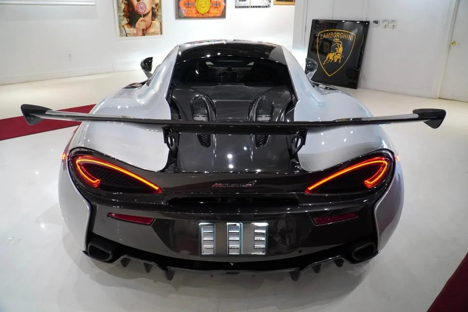 2017 McLaren 570S - Image 9 of 14