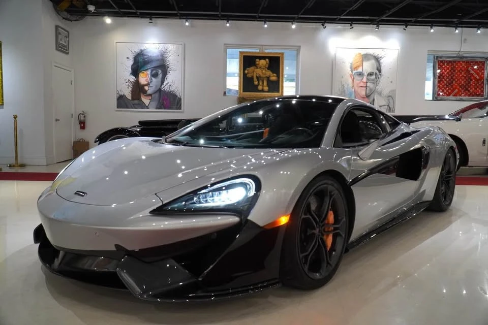 2017 McLaren 570S - Image 4 of 14