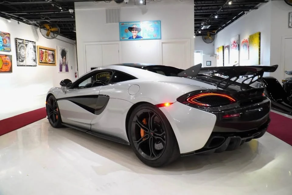 2017 McLaren 570S - Image 6 of 14